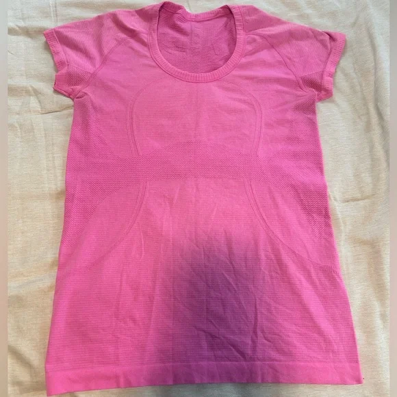 hot pink lululemon swiftly tech top - Picture 2 of 7